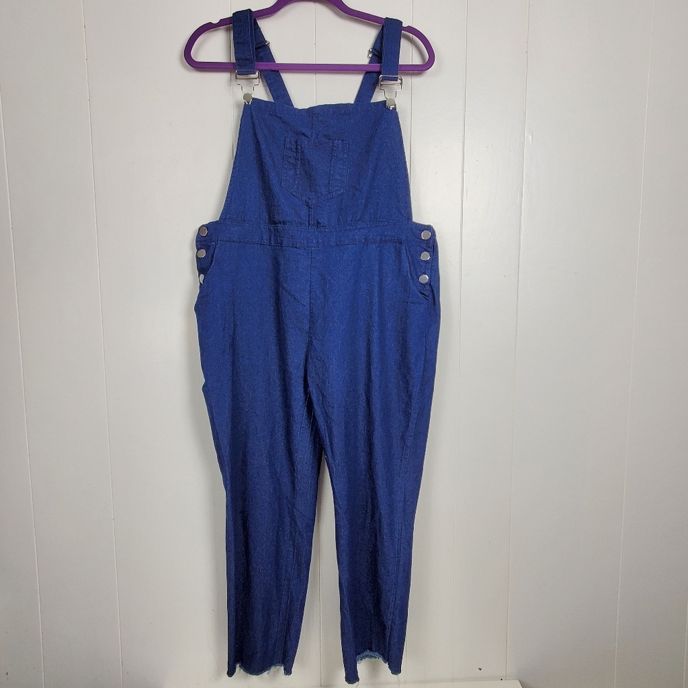 Cropped overalls with raw hem and criss-cross back size XXL